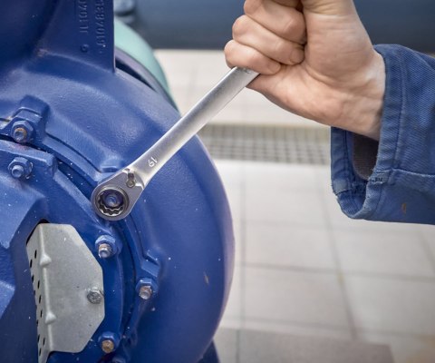 KLUCZ GRZECHOTKOWY Z PODWÓJNYM PIERŚCIENIEM 4W1 WH-WRENCH/45421 WIHA KLUCZ GRZECHOTKOWY Z PODWÓJNYM PIERŚCIENIEM 4W1 WH-WRENCH/45421 WIHA