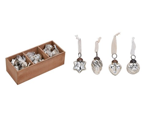 Kpl. 36 srebrnych bombek choinkowych w drewnianym pudełku 25x5x9cm