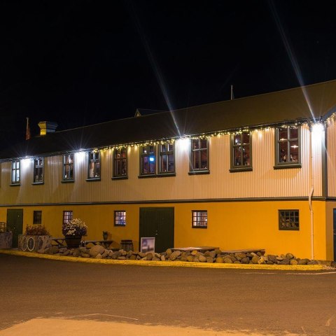 Projektor LED V-TAC CREE CHIP 100W 135lm/W czarna obudowa przewód 1m IP65 VT-44101 6500K 11480lm 6 lat gwarancji