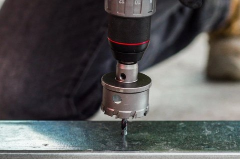 OTWORNICA TCT Z WĘGLIKA SPIEKANEGO 24MM