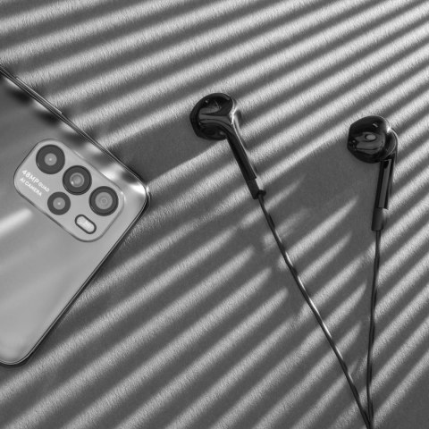 Słuchawki douszne z mikrofonem na USB-C Kruger&Matz C2 czarne Słuchawki douszne z mikrofonem na USB-C Kruger&Matz C2 czarne