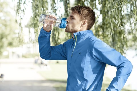 Butelka filtrująca Brita Fill&Go różówa + 4 filtry MicroDisc Butelka filtrująca Brita Fill&Go różówa + 4 filtry MicroDisc