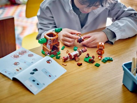 LEGO Super Mario 71433 Goomba i plac zabaw