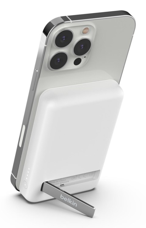 Powerbank bezprzewodowy Belkin BoostCharge Magnetic Wireless Power Bank 5K + Stand MagSafe Compatible 5000mAh 7,5W White Powerbank bezprzewodowy Belkin BoostCharge Magnetic Wireless Power Bank 5K + Stand MagSafe Compatible 5000mAh 7,5W White