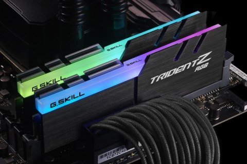 Zestaw pamięci G.SKILL TridentZ RGB F4-3600C18D-16GTZRX (DDR4; 2 x 8 GB; 3600 MHz; CL18) Zestaw pamięci G.SKILL TridentZ RGB F4-3600C18D-16GTZRX (DDR4; 2 x 8 GB; 3600 MHz; CL18)