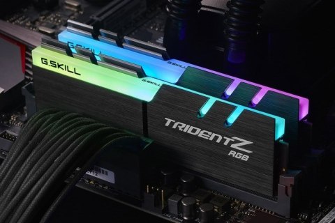 Zestaw pamięci G.SKILL TridentZ RGB F4-3600C18D-16GTZRX (DDR4; 2 x 8 GB; 3600 MHz; CL18) Zestaw pamięci G.SKILL TridentZ RGB F4-3600C18D-16GTZRX (DDR4; 2 x 8 GB; 3600 MHz; CL18)