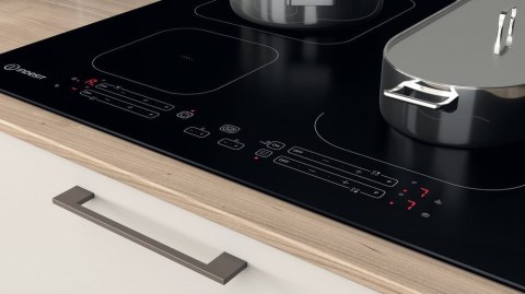 Płyta indukcyjna INDESIT IB 65B60 NE Płyta indukcyjna INDESIT IB 65B60 NE