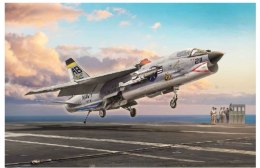 Model do sklejania f-8e crusader