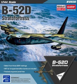 Model plastikowy b-52d stratofortress 1/144