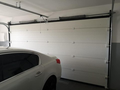 Brama garażowa segmentowa Jarmex z napędem DEA (Wymiar: 2050x3000mm) Brama garażowa segmentowa Jarmex z napędem DEA (Wymiar: 2050x3000mm)