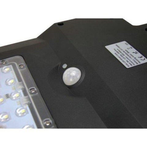 Naświetlacz Oprawa Uliczna V-TAC Solarna 15W LED Czarna ST-15 6000K 1600lm