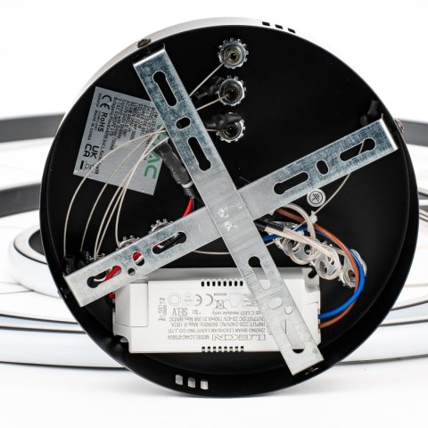 Oprawa Zwieszana V-TAC 32W LED Czarna VT-7816 3000K 3880lm Oprawa Zwieszana V-TAC 32W LED Czarna VT-7816 3000K 3880lm